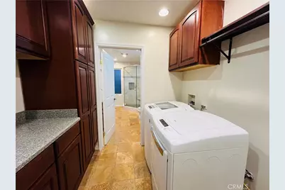 13208 Hansworth Ave, Hawthorne, CA 90250 - Photo 17