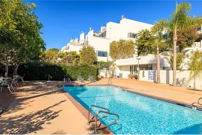 736 Gould Avenue #13, Hermosa Beach, CA 90254 - Photo 15