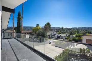 18827 Edleen Dr, Tarzana, CA 91356 - Photo 11