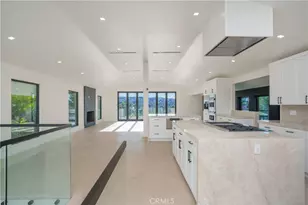 18827 Edleen Dr, Tarzana, CA 91356 - Photo 61