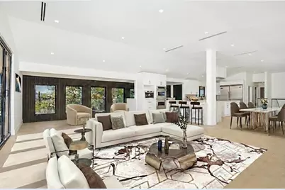 18827 Edleen Drive, Tarzana, CA 91356 - Photo 13