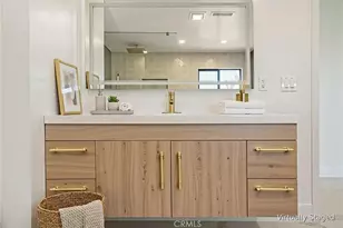 18827 Edleen Dr, Tarzana, CA 91356 - Photo 31
