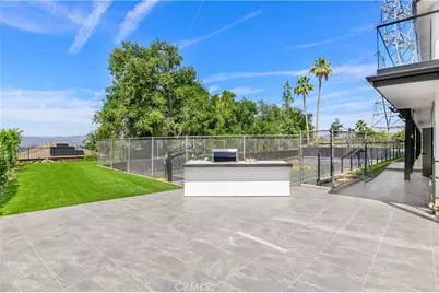 18827 Edleen Drive, Tarzana, CA 91356 - Photo 45