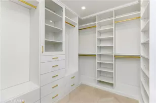 18827 Edleen Dr, Tarzana, CA 91356 - Photo 65