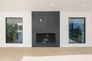 18827 Edleen Dr, Tarzana, CA 91356 - Photo 51