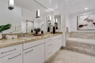 13600 Marina Pointe Dr, Marina del Rey, CA 90292 - Photo 23