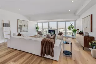 13600 Marina Pointe Dr, Marina del Rey, CA 90292 - Photo 1