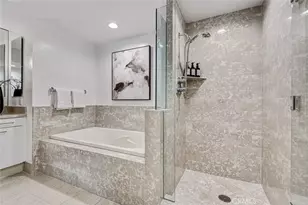 13600 Marina Pointe Dr, Marina del Rey, CA 90292 - Photo 25