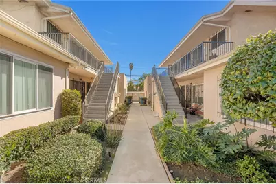 10630 Crenshaw Blvd, Inglewood, CA 90303 - Photo 7