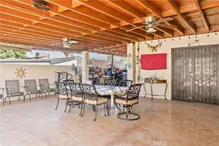 25479 Los Flores Dr, San Bernardino, CA 92404 - Photo 23