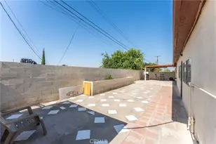 25479 Los Flores Dr, San Bernardino, CA 92404 - Photo 31