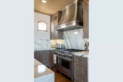 221 30th Street, Manhattan Beach, CA 90266 - Photo 7