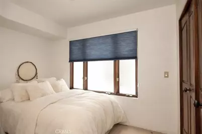 221 30th Street, Manhattan Beach, CA 90266 - Photo 17
