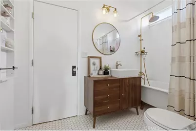 242 W 17th Street, San Pedro, CA 90731 - Photo 23