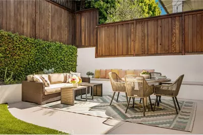 1720 Oak Avenue, Manhattan Beach, CA 90266 - Photo 15