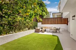 1720 Oak Ave, Manhattan Beach, CA 90266 - Photo 17