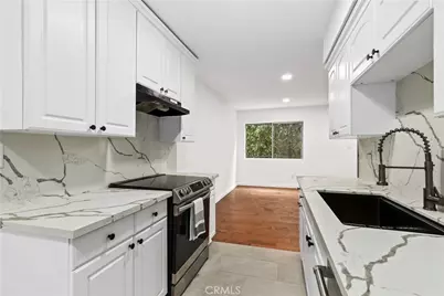 1045 N Kings Road #105, West Hollywood, CA 90069 - Photo 15