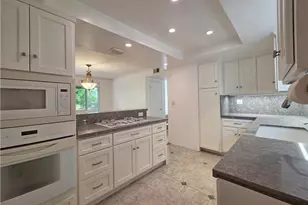 2213 Pullman Ln, Redondo Beach, CA 90278 - Photo 17