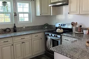 12066 Lamanda St, Los Angeles, CA 90066 - Photo 41