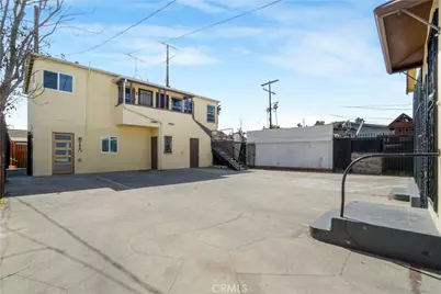162 W 65th Street, Los Angeles, CA 90003 - Photo 25