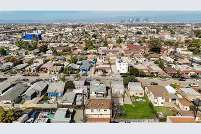 162 W 65th Street, Los Angeles, CA 90003 - Photo 5