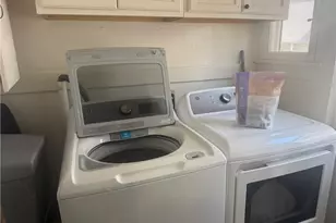 782 W 14th St, San Pedro, CA 90731 - Photo 21