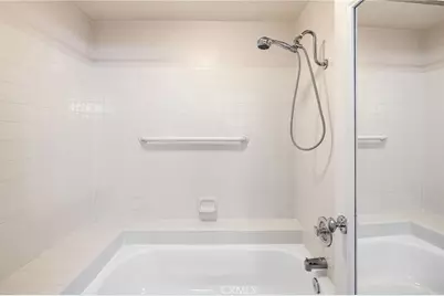 2571 Plaza Del Amo #109, Torrance, CA 90503 - Photo 37