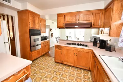 1007 W 213th, Torrance, CA 90502 - Photo 9
