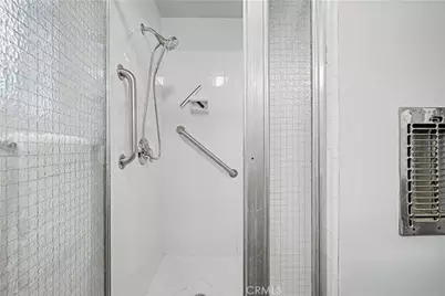 201 Avenue G, Redondo Beach, CA 90277 - Photo 15