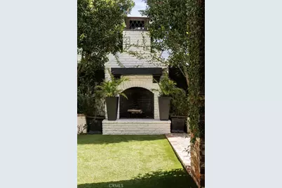 2100 Pine Ave, Manhattan Beach, CA 90266 - Photo 23