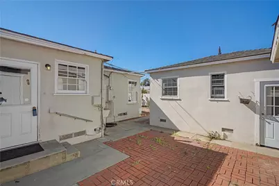 2125 Manhattan, Hermosa Beach, CA 90254 - Photo 19