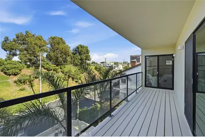 8140 Calabar Avenue, Playa del Rey, CA 90293 - Photo 33