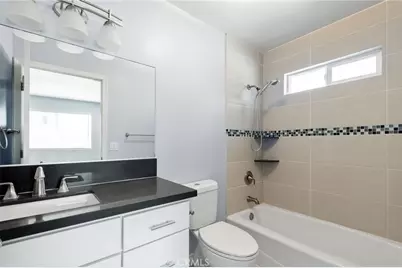 8420 Glider Avenue, Los Angeles, CA 90045 - Photo 21