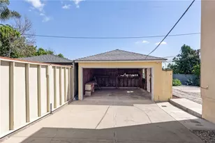 8420 Glider Ave, Los Angeles, CA 90045 - Photo 37