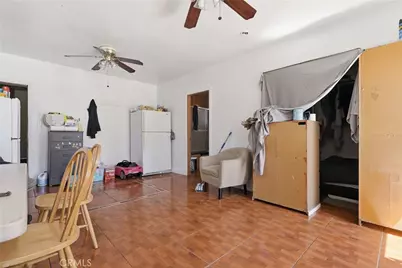 910 E 19th Street, Long Beach, CA 90806 - Photo 21