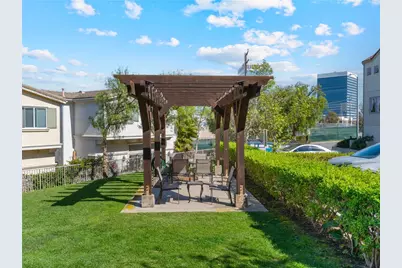 305 Kansas Street #D, El Segundo, CA 90245 - Photo 21