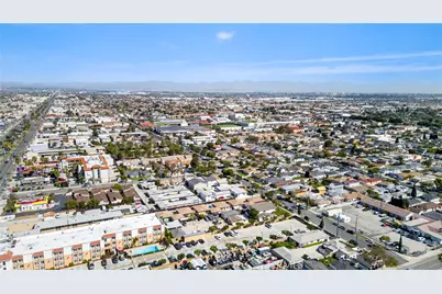 15003 Larch, Lawndale, CA 90260 - Photo 9