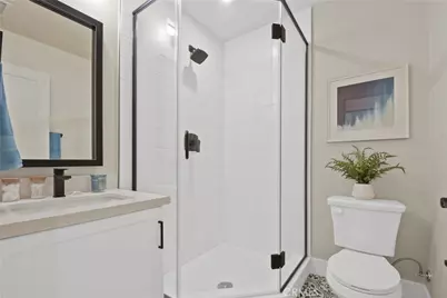 18092 Prairie Avenue #104, Torrance, CA 90504 - Photo 3