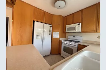 25837 Oak #111, Lomita, CA 90717 - Photo 11