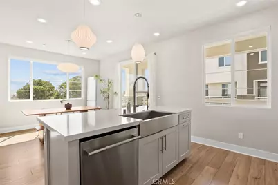 1421 W Sunrise Lane, San Pedro, CA 90732 - Photo 11