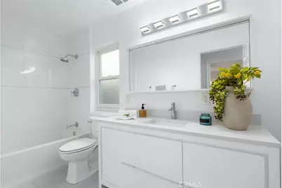 121 S Helberta Avenue #A, Redondo Beach, CA 90277 - Photo 47