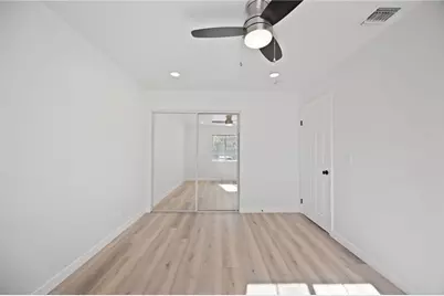 422 Parkman, Los Angeles, CA 90026 - Photo 27