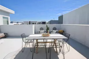 1920 S Pacific Coast, Redondo Beach, CA 90277 - Photo 25