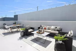 1920 S Pacific Coast, Redondo Beach, CA 90277 - Photo 27