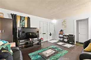 3023 Obama, Los Angeles, CA 90018 - Photo 39
