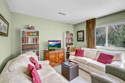 37230 45th St E, Palmdale, CA 93552 - Photo 9