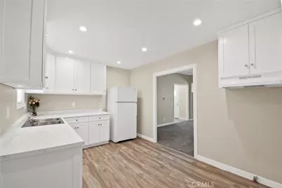 817 N Gulf Avenue, Wilmington, CA 90744 - Photo 9