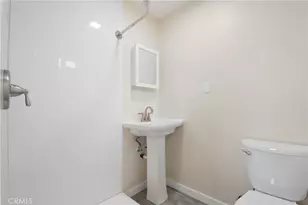 817 N Gulf Ave, Wilmington, CA 90744 - Photo 21