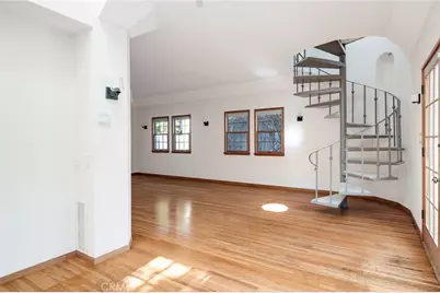 704 Elvira Avenue, Redondo Beach, CA 90277 - Photo 35