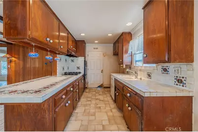 23126 Kent Ave, Torrance, CA 90505 - Photo 9